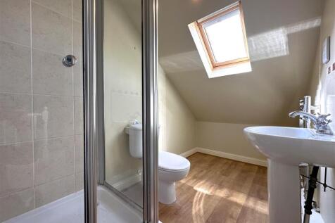 En-Suite Shower Room 785
