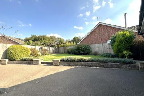 Private Enclosed Garden 703