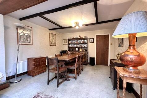 Dining Room 512