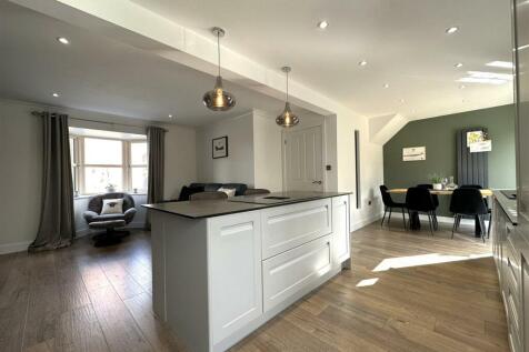 OPEN-PLAN Living Space 726