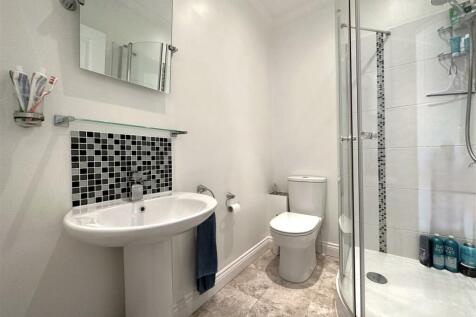 En-Suite Shower Room 783