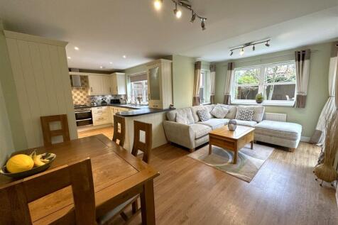OPEN-PLAN Living Dining Kitchen 800