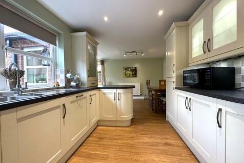 Kitchen Through To Dining Space 812