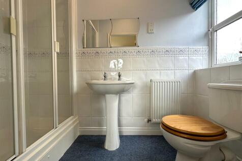 En-Suite Shower Room 713