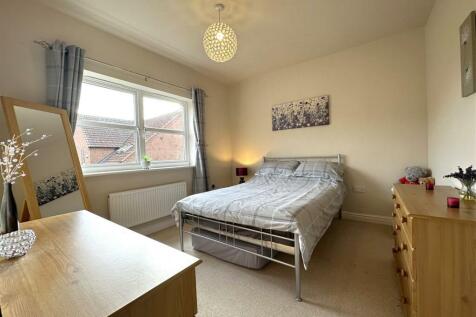 Bedroom Three 728