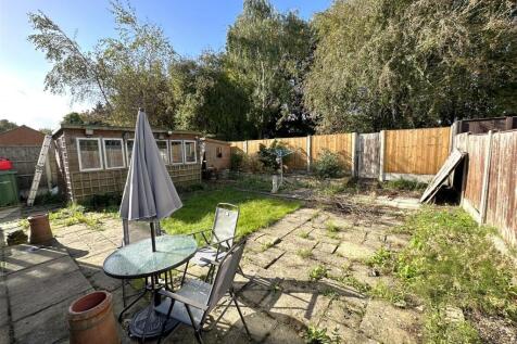 Rear Garden 410