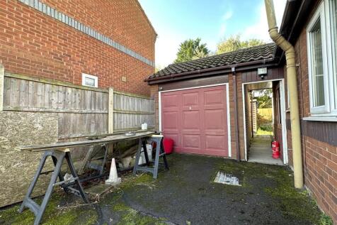 Garage 412