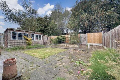 Well-Appointed Private Garden 436