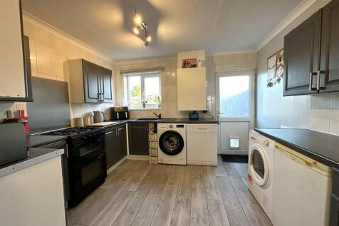 Fitted Kitchen 333