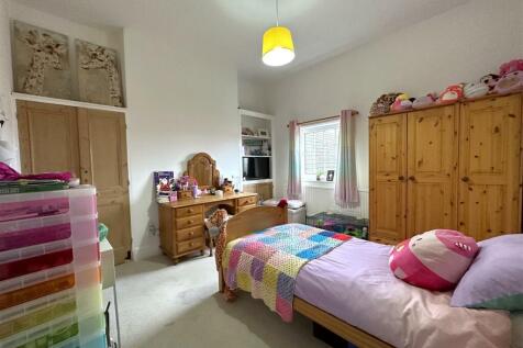 Second Bedroom 083