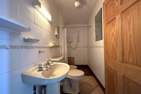 En-Suite 114