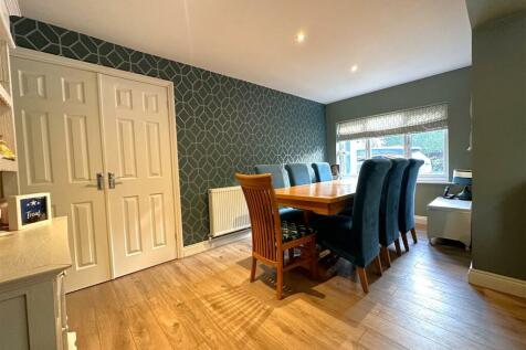 Separate Dining Room 632