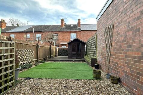Lovely Rear Garden 873
