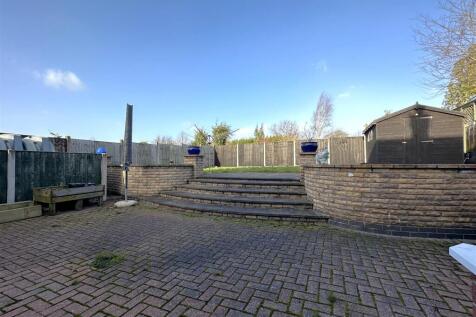 Generous Rear Garden 315
