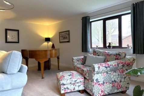 Multi-Purpose Living Room 797