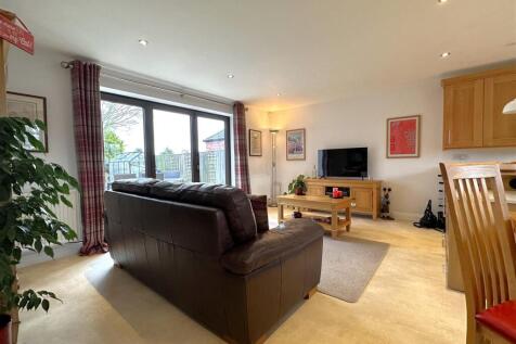 Living Space With Bi-Fold Doors 862