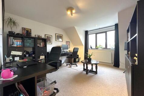 Fourth Bedroom 769