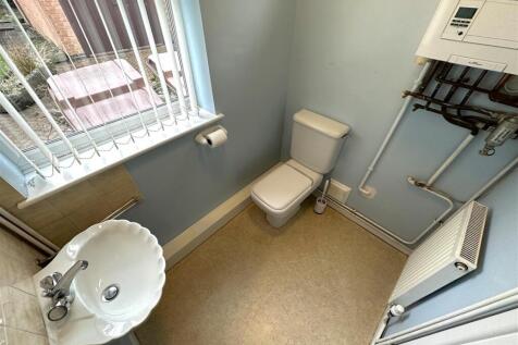 Ground Floor W.C 995