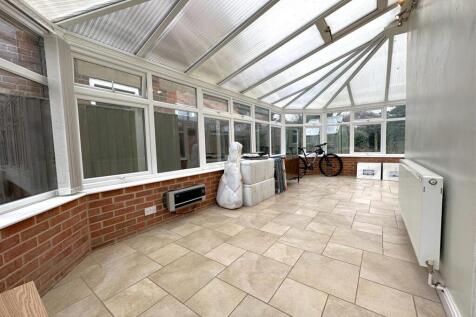 Large Conservatory 013