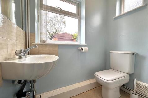 Ground Floor W.C 740