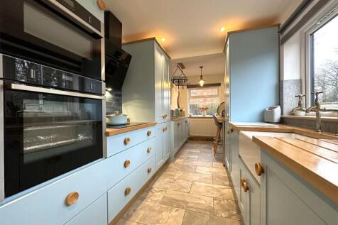 Attractive Modern Kitchen Into Breakfast Room 491