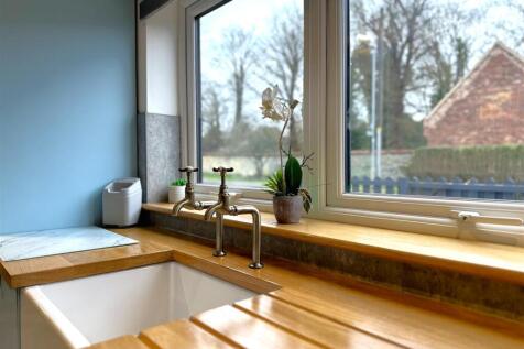 Inset Belfast Sink With Oak Drainer 523