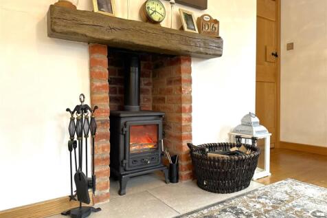 Feature Fireplace With Inset Log Burner 565