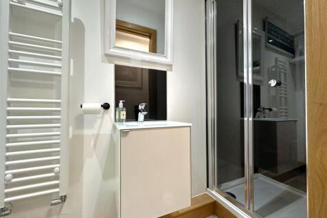 Ground Floor Shower Room 451