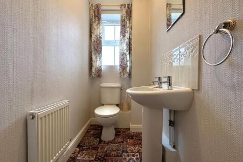 Cloakroom/ W.C. 676