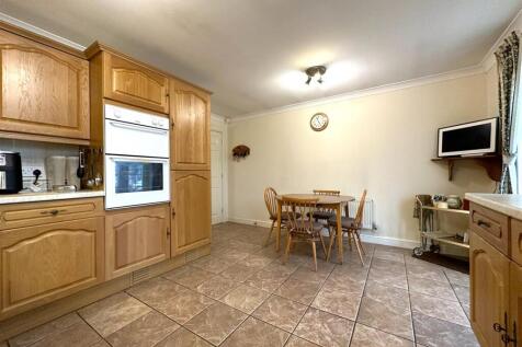 Dining Area 686