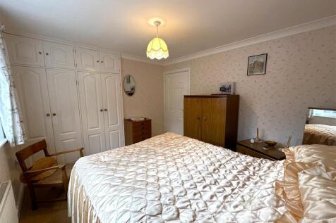 Second Bedroom 651