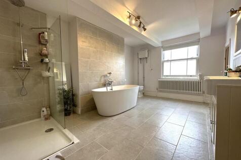 Sublime Bathroom 383