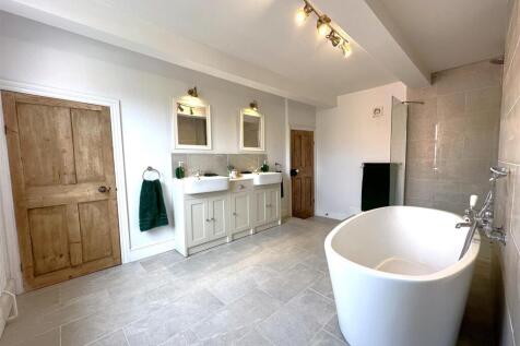 Sympathetically Pleasing Bathroom 389