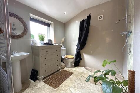 Annexe: Wet Room 494