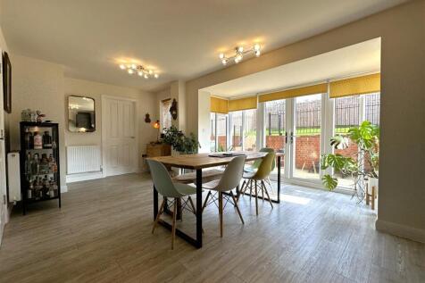 OPEN-PLAN Living/ Dining Space With French Doors 3