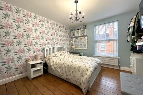 Master Bedroom 445
