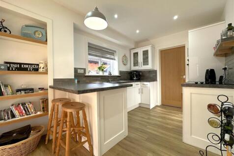 Contemporary Kitchen 065