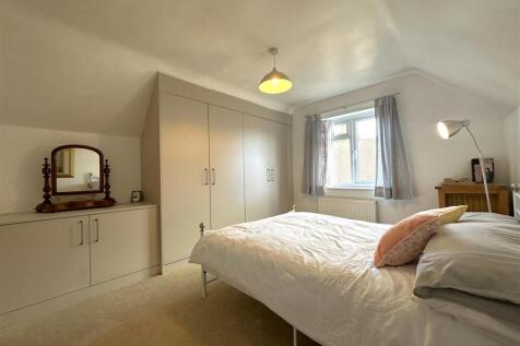 Bedroom One With Fitted Wardrobes 013