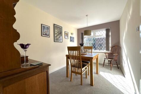 Dining Room 646