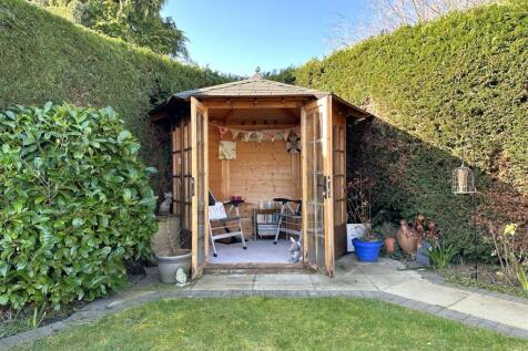 Lovely Summer House 567