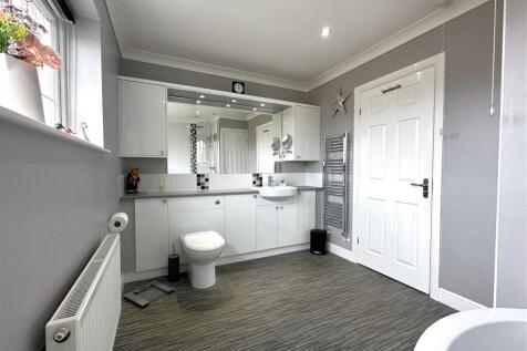 Modern Bathroom 353