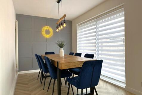 Dining Area 271