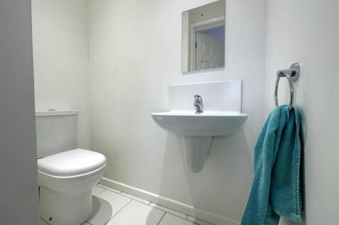 En-Suite W.C 700