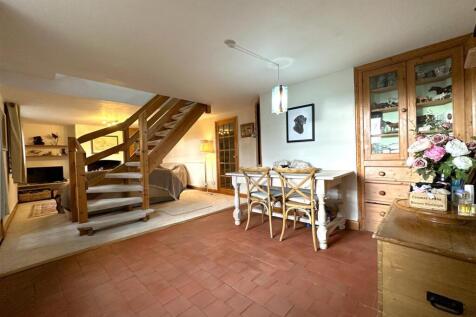 Open-Plan Dining Room 992