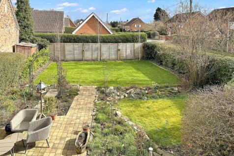 Garden Overview 947