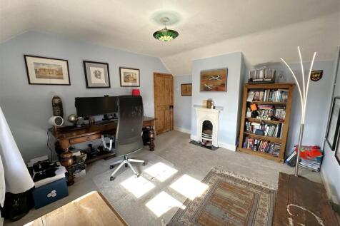 Third Bedroom 909