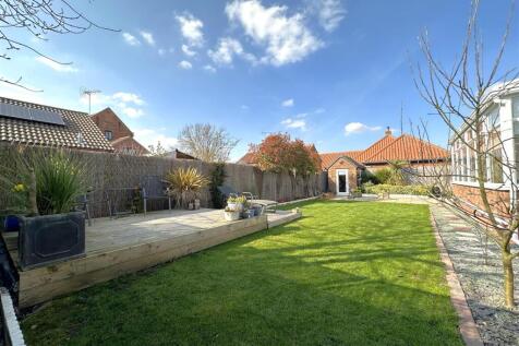 Wonderful Landscaped Garden 555