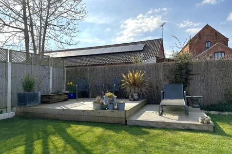 Raised Decked Sun Terrace 557