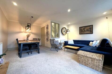 Generous Living Room 163