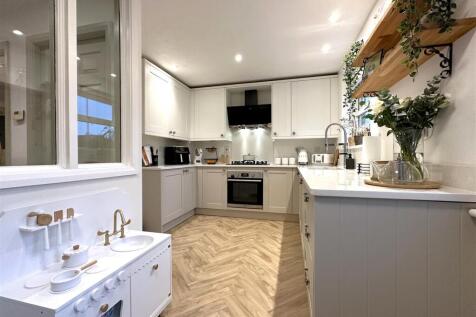 Superb Dining Kitchen 212